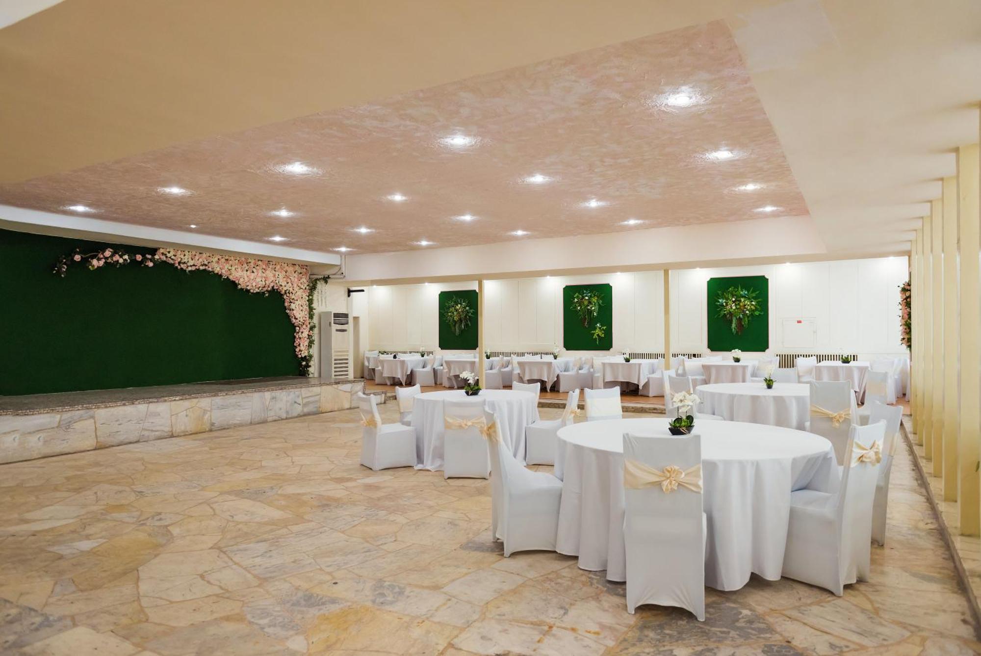 Hotel International Of Scientists Joliot Curie 3*